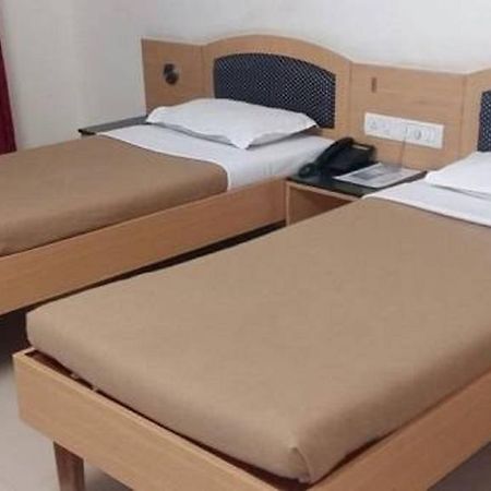 Hotel Sheetal Palace Pune Dış mekan fotoğraf