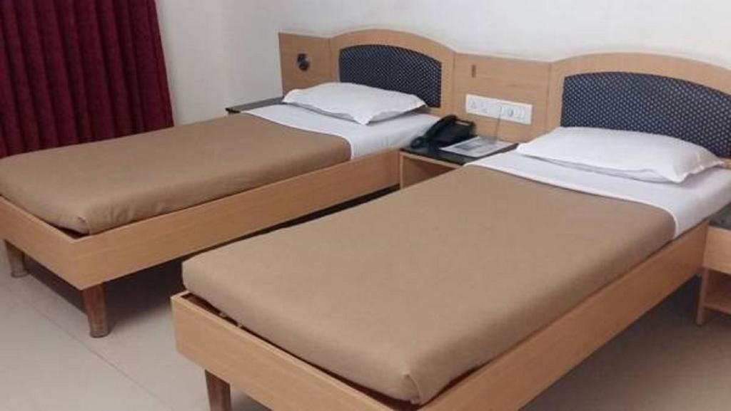 Hotel Sheetal Palace Pune Dış mekan fotoğraf