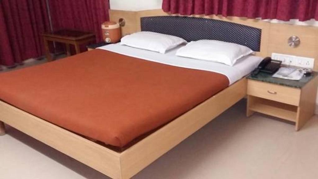 Hotel Sheetal Palace Pune Dış mekan fotoğraf